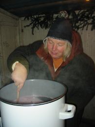 <b>damals_Glühwein_kl.JPG</b><br>